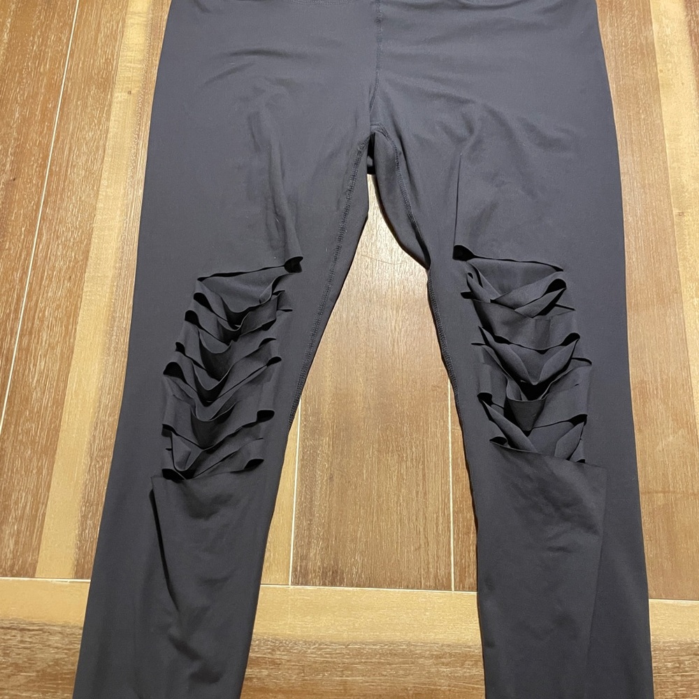 Stylish Gray Ripped Leggings